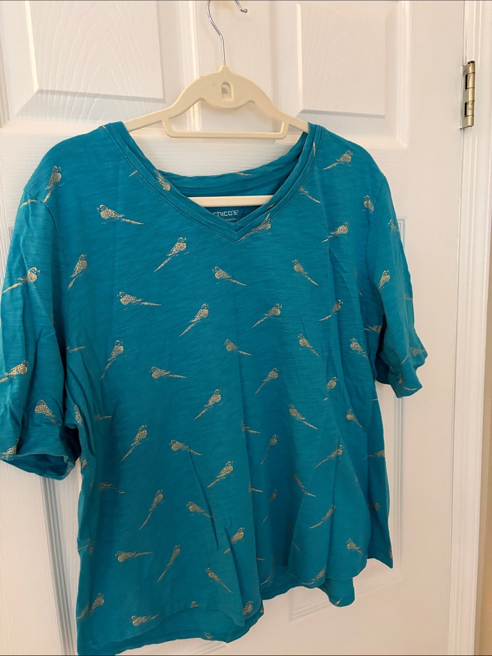 Chico's Teal V-Neck Short Sleeve Top with Gold Bird Motif. Size 3